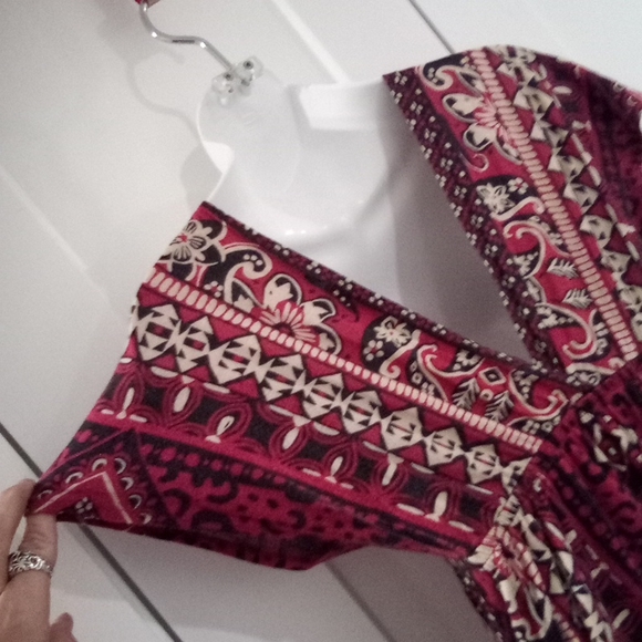 Boho Tunic Dress Plunge Neckline Red/Black Geo Pattern Dolman Sleeve - Picture 9 of 12